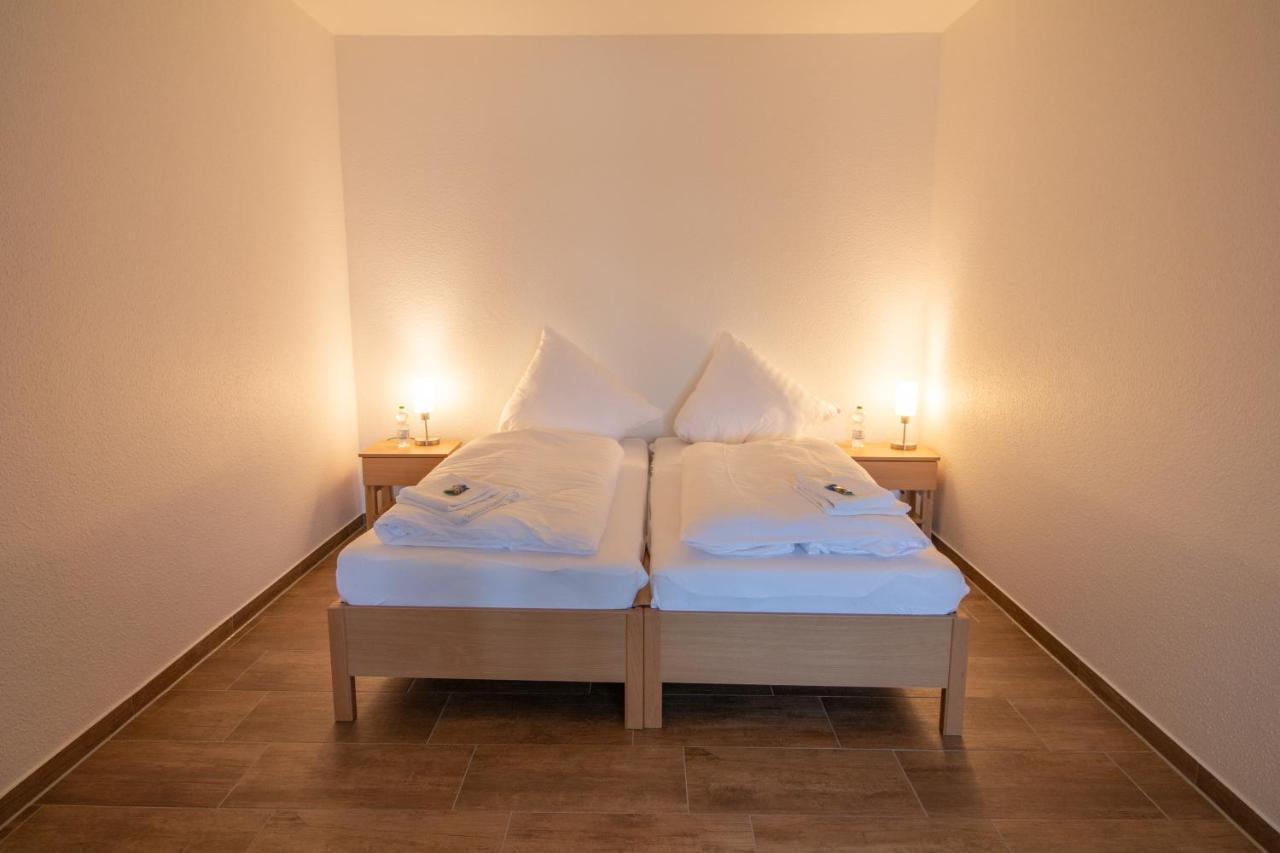Motel Am Kreisel Harrenstatte 外观 照片